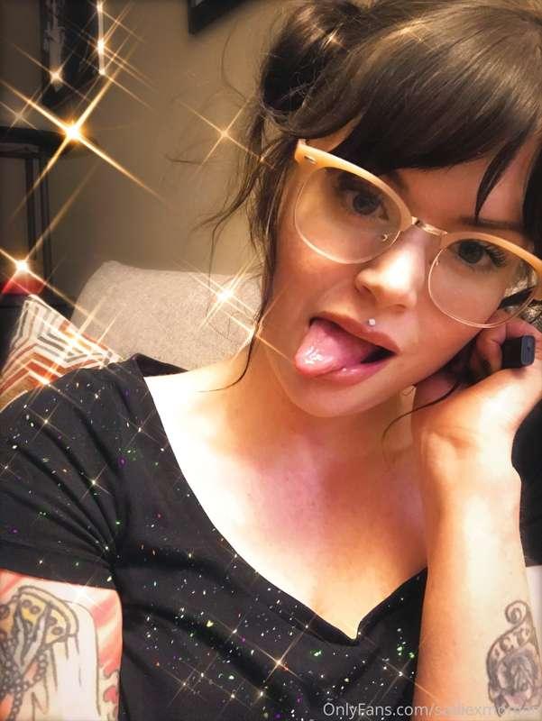 Hey there 💕 
I’ve been pretty sick and unable to move much a..