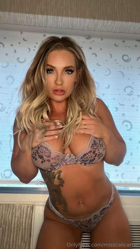Don't ignore me all night! DM me! I have dirty plans for us!..