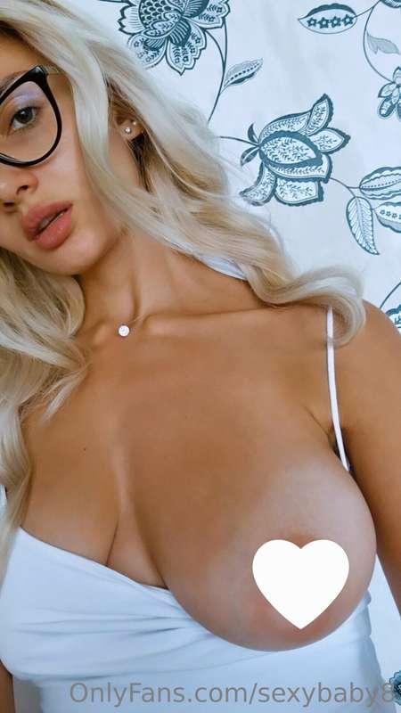 Full target and i will uncensored this photo 😈🔞🥵