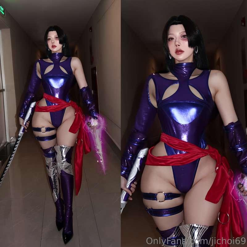 Are u interested in Psylocke? Lemme know. I'll give free sel..