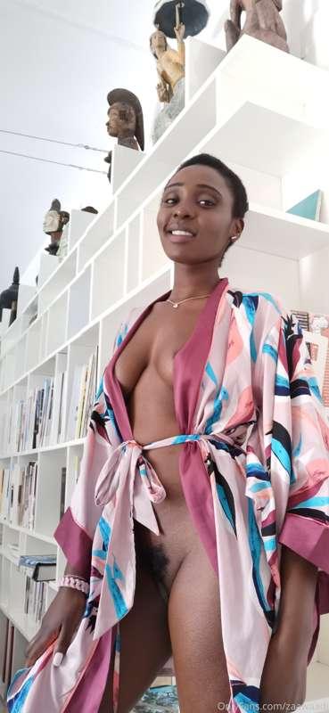 The first 10 amazing fans to tip $10 and spoil their sexy go..