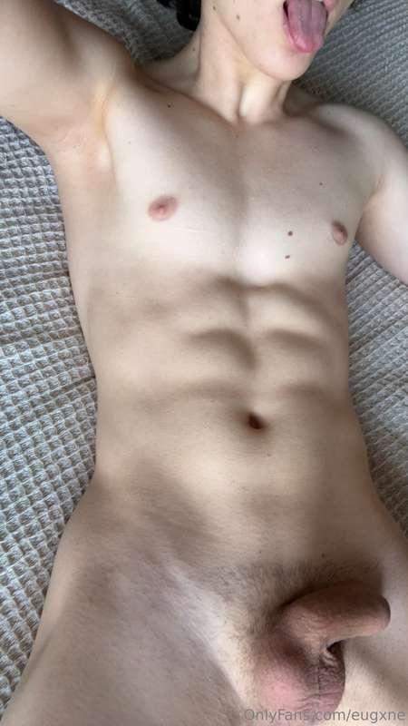I just woke up😜 I always jerk off in the morning hehe