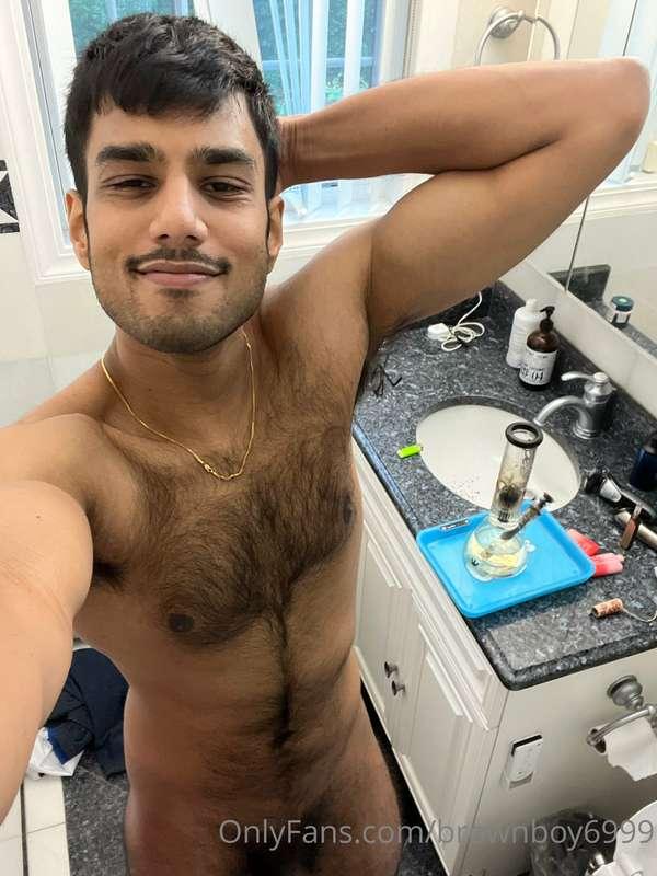 😈