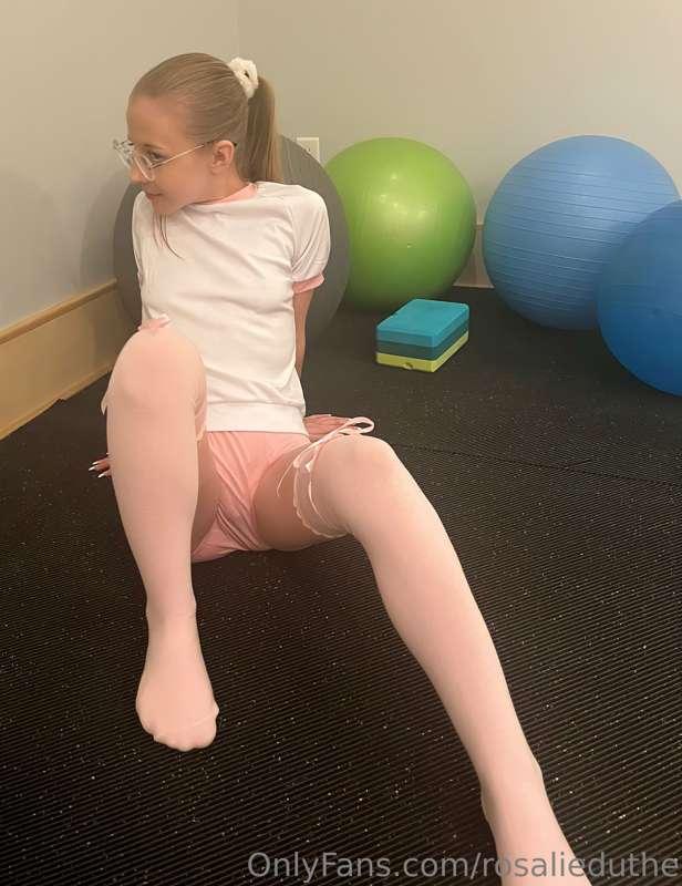 Stretch it out! 🧘‍♀️