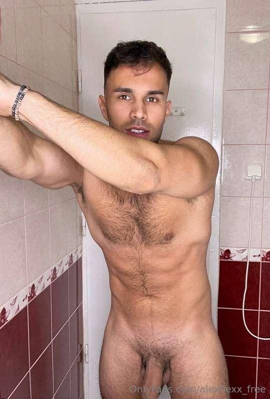 Max King is Back — And Free to Follow!The wait is over! Max ..