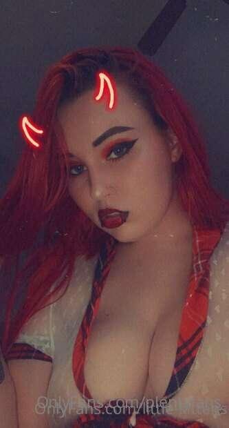 Sexy and horny red head waiting for you to cum join her! Her..