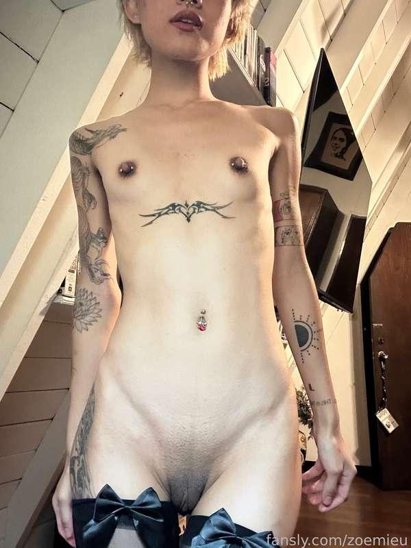 zoemieu image #7