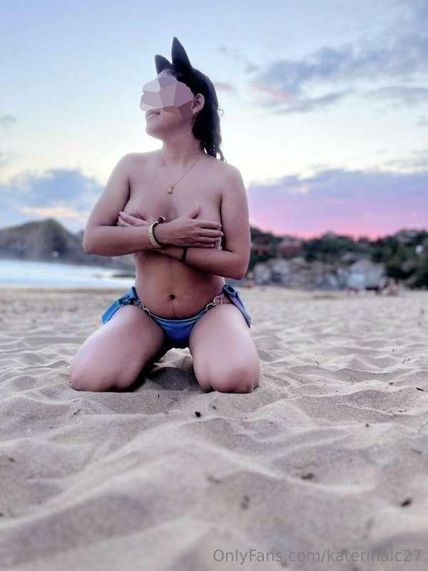 Nos dimos una vuelta por Zipolite (playa nudista) y nos la p..