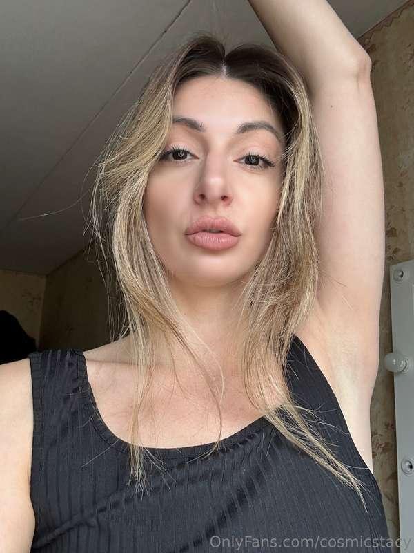 Hey, everybody. Great day to get another massage. Love you, ..