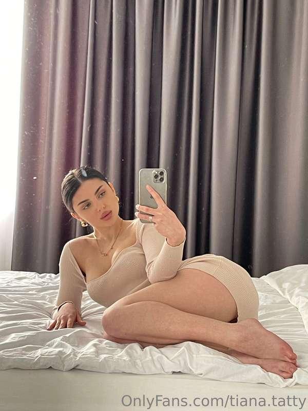 Hey guys! 🥰Quick question for you: When it comes to the ladi..