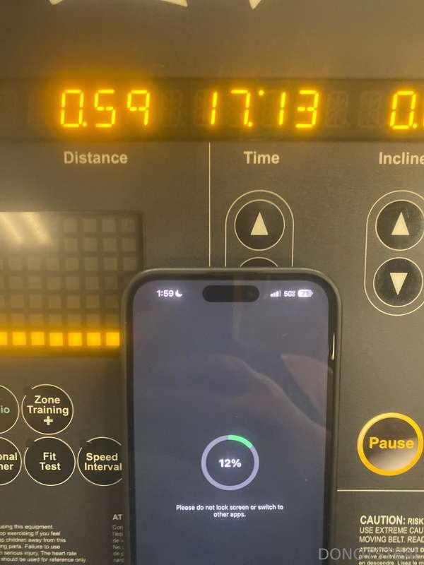 At the gym workin on dis new video with a married man👀 his w..