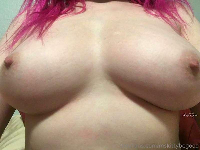 Titty post 💕