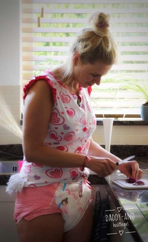 Little kitchen princess👩🏼‍🍳