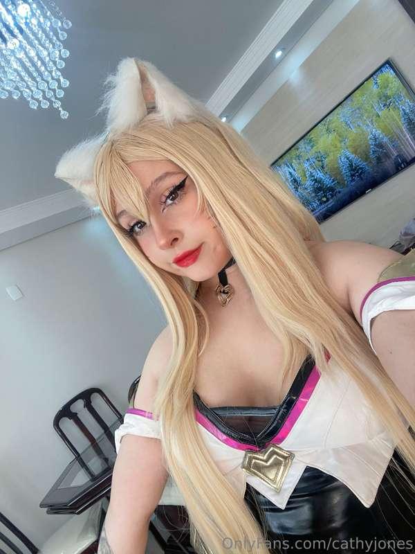 say hii kawaii, if you see this while scrolling... i might s..
