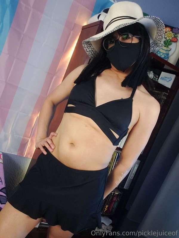 The weather is turning 😭
Maybe we can go and out and have on..