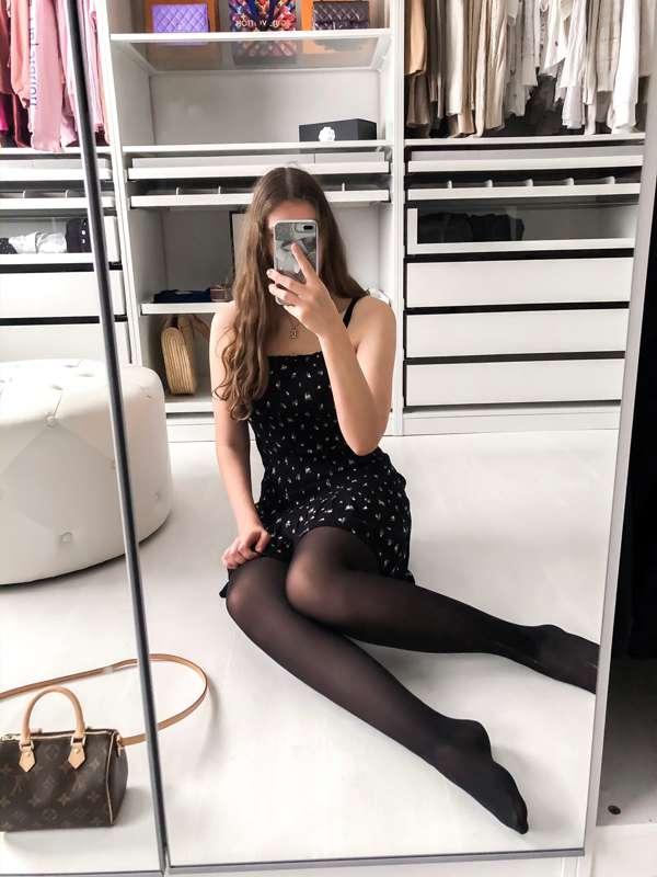 Black dress and black nylons 🖤😋