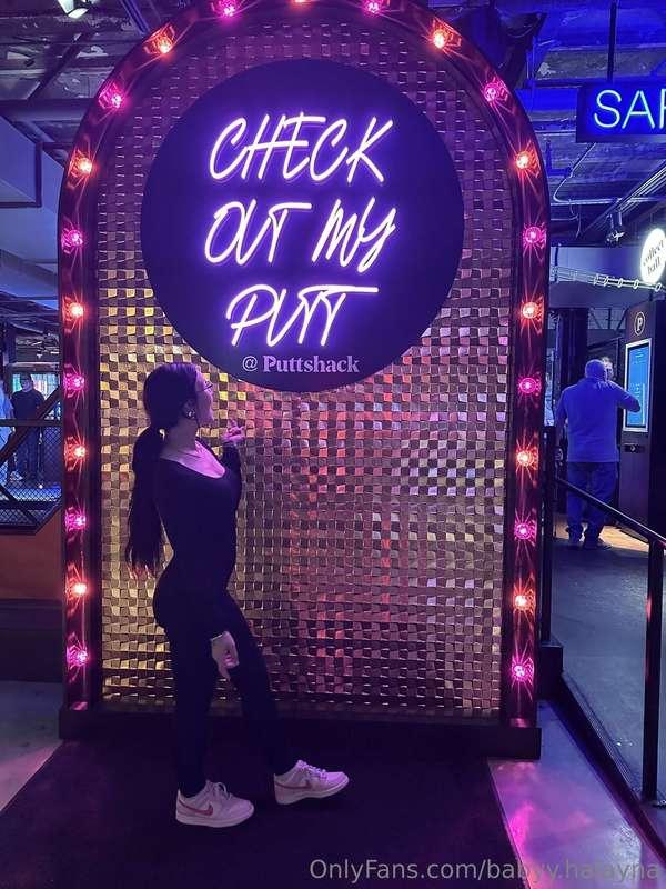 Found this super cool mini golf place✨