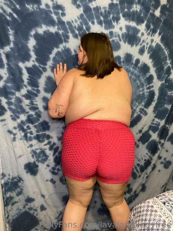 The booty shorts are always a hit 😜