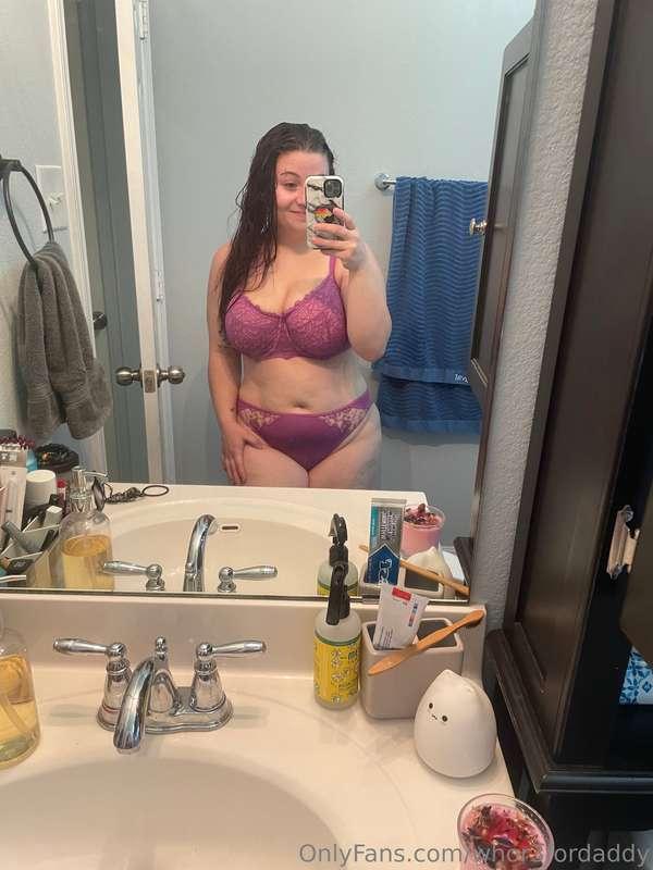 Feeling really sexy and curvy today