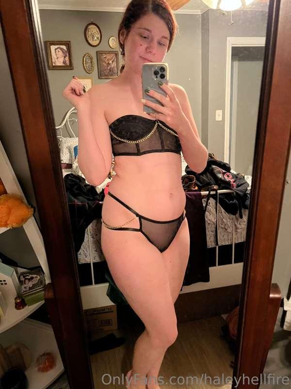 Found some good Black Friday deals on a few cute lingerie se..