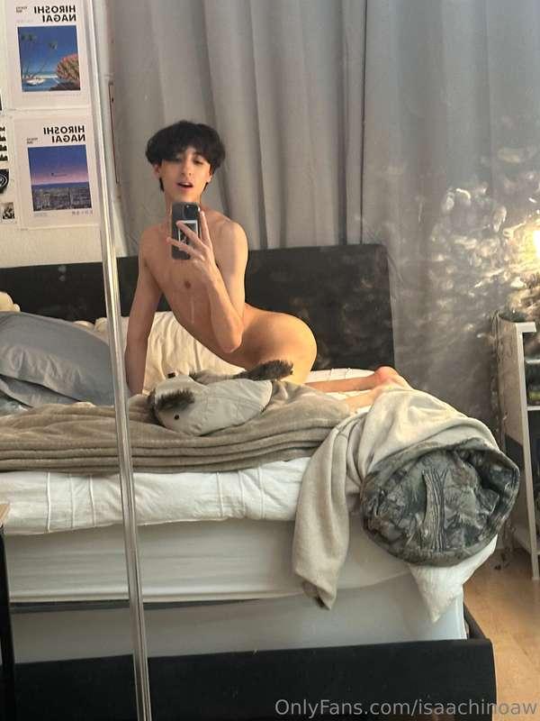 isaachinoaw image #0