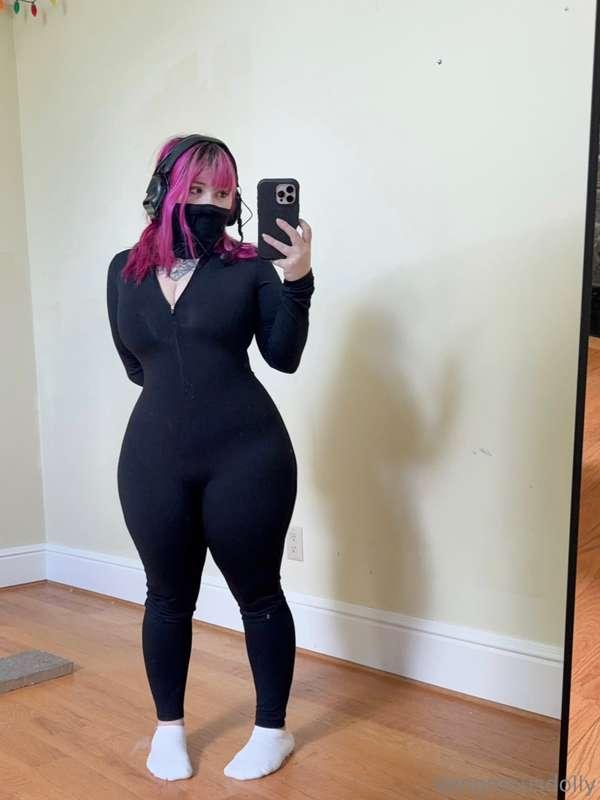 Name a thicker girl, I'll wait :3