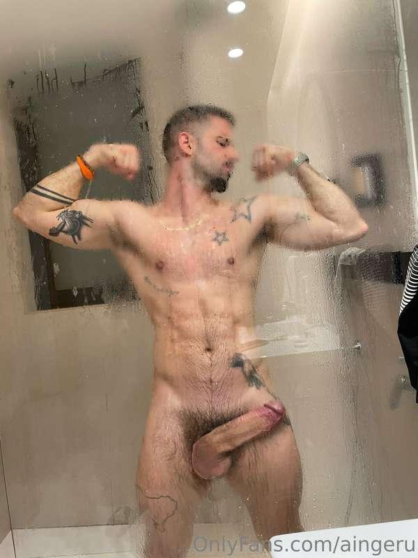 Could you pass me the soap ? 🧼💦🍠 Good night 😘
