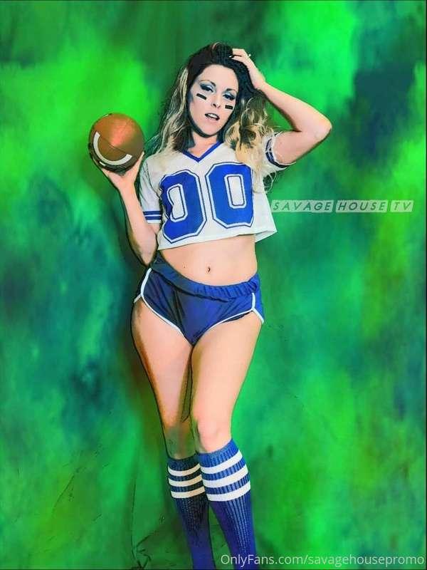 Get ya Booty over to my VIP page for some Hot Ass Cosplay Co..