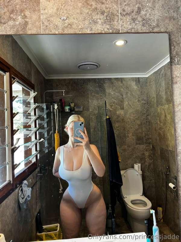 Thic thic