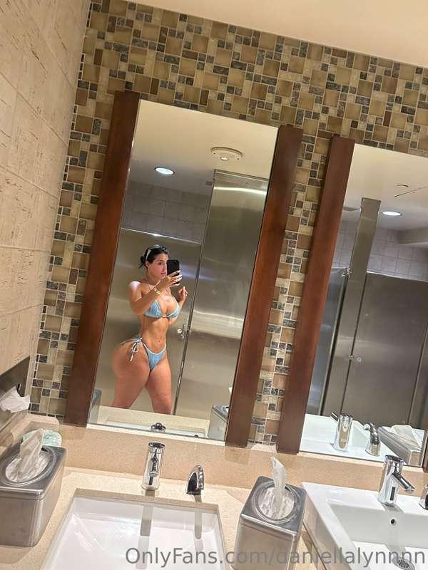 😈