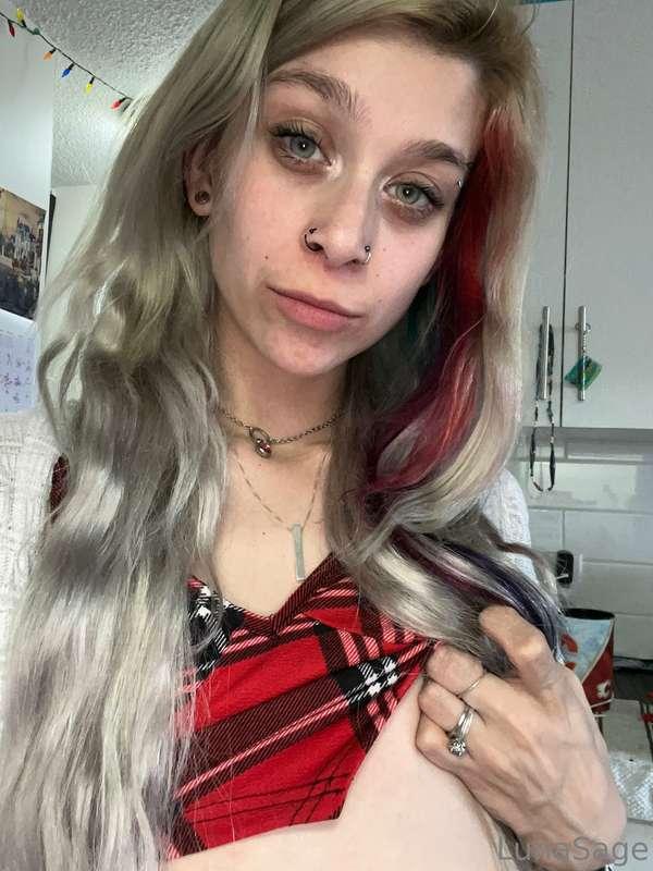 I’ll show you Tits daily on my VIP😍 as of May 1 you’ll be wa..