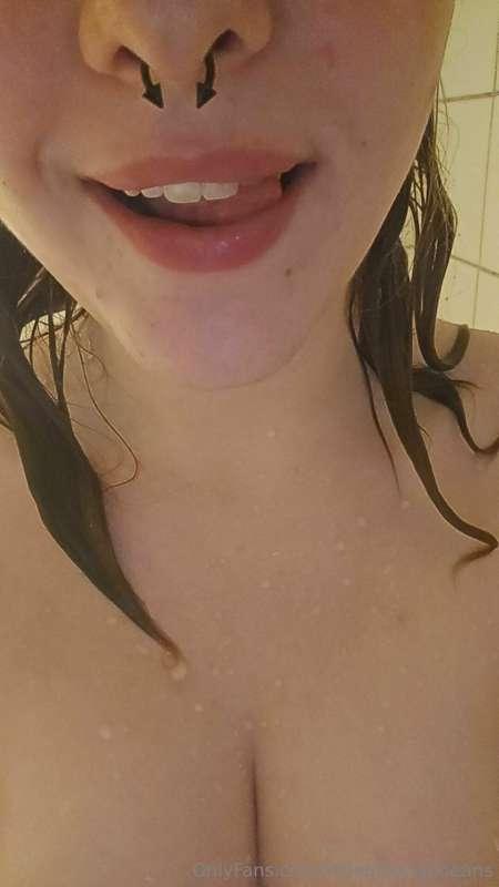 Got a little hot in here so I had to cool down 😘🥵