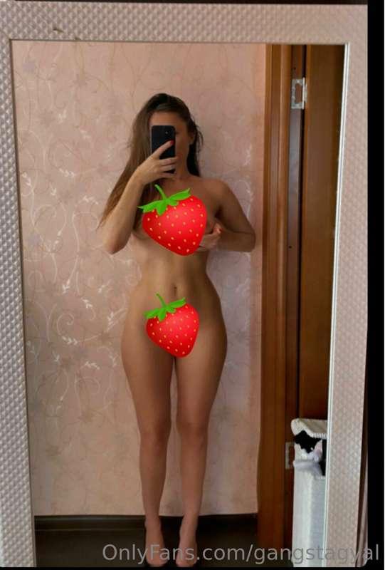 Online for sexting and video calls tonight                  ..