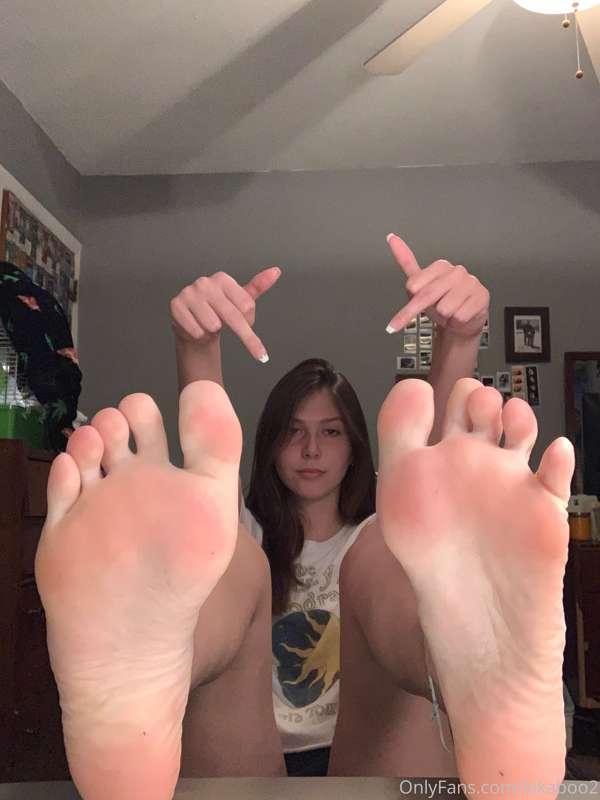 Full pic set of my soles & face enjoy 🌸👣