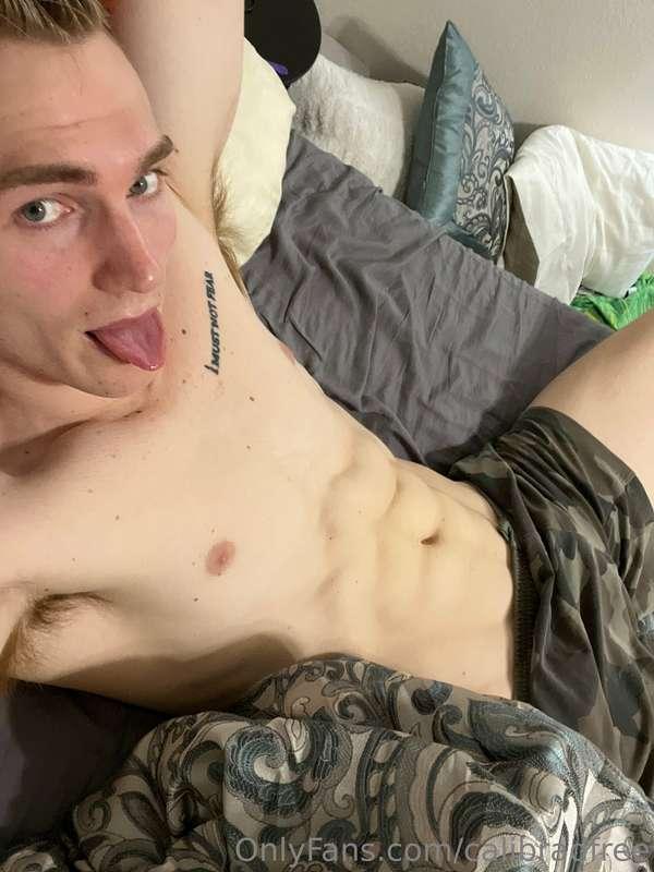 It’s my birthday tomorrow babe! 😏😈  Join my uncensored babe ..