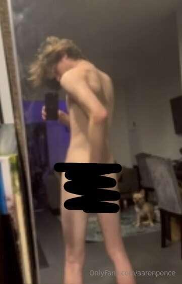 send me a message and ill send you something hot 👅
