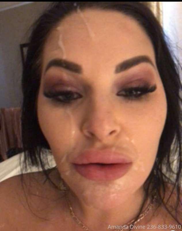 Looks like that was a hugeee load 💦💦