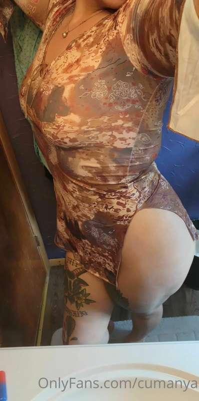 Ordered a dress and it was a lil smaller than expected 😩😛 ki..