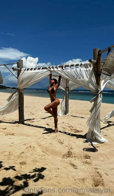 Before the downpour started😄 I had a little time to sunbathe..