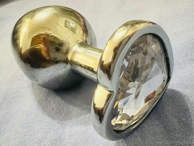 Un regalo molto prezioso di un fan adorabile.  Se vuoi veder..