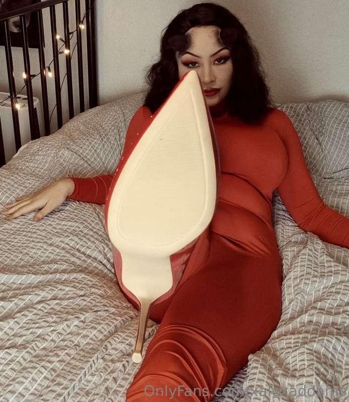 do I make you wanna worship me? 😈