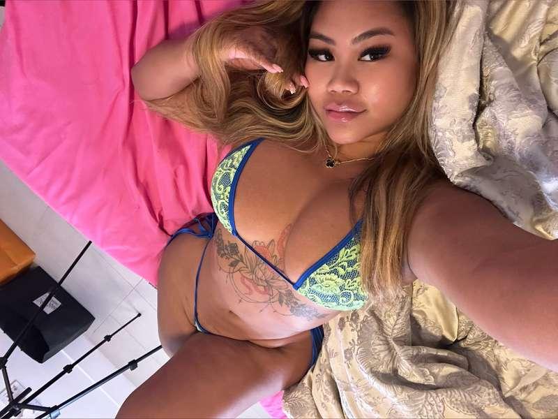 I'm looking to get fucked hard... like where even are you?? ..