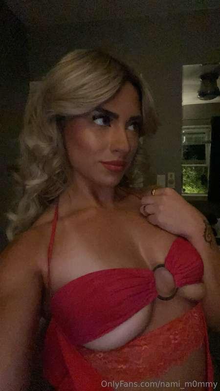 you know what they say about the color red right? ;) 