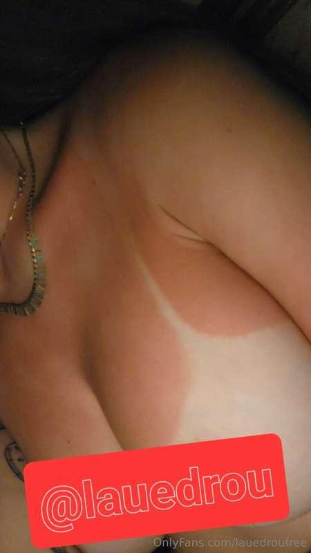 Viens voir si je vais bronzer ou cramer sur mon compte vip @..