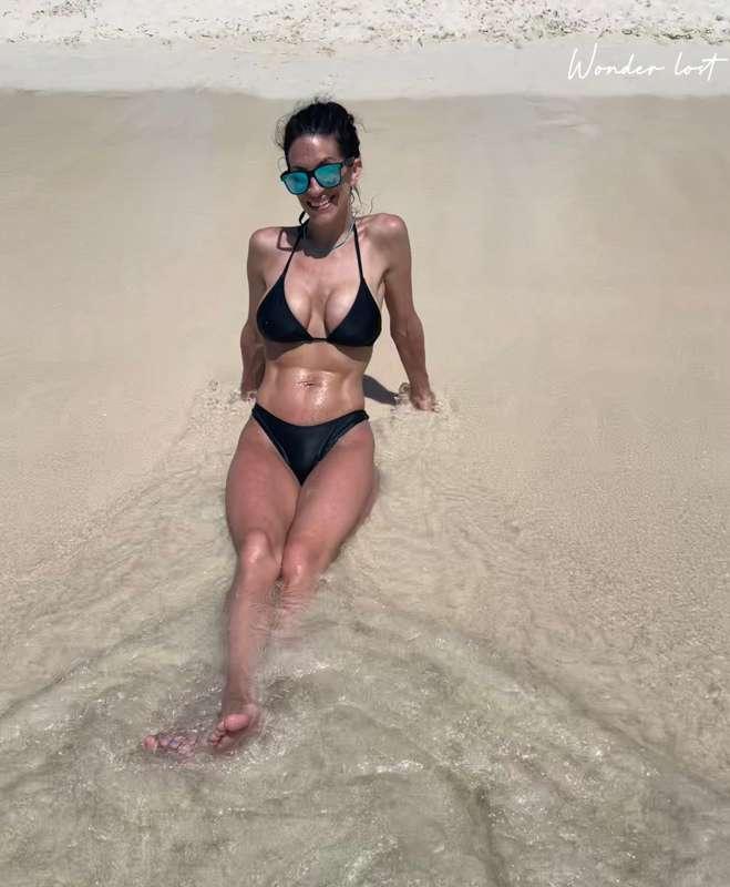 Smile more worry less🌞

https://onlyfans.com/wonderlostvip
h..