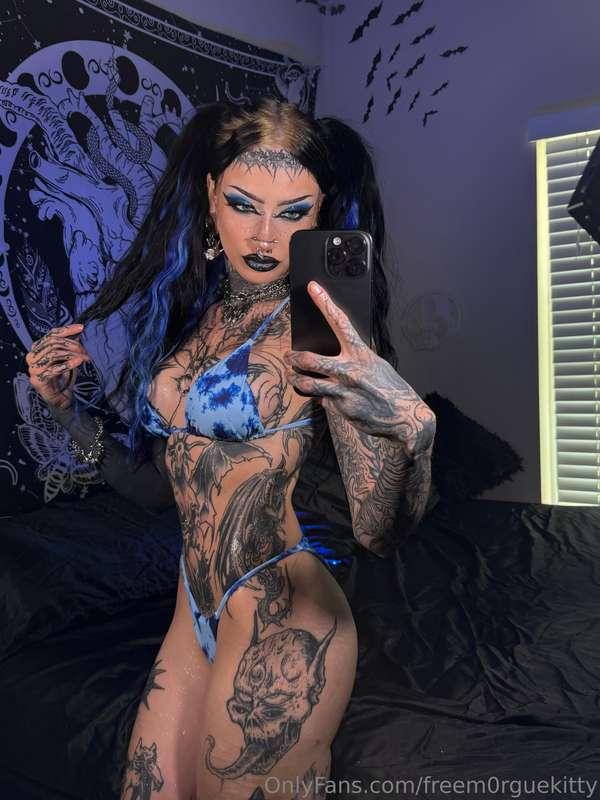 pull my pig tails 😈 main: @m0rguekitty 💦