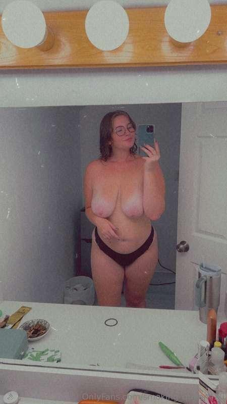 smoking_queen420 image #1