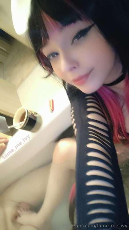 dick play in bathtub is so fun uWu