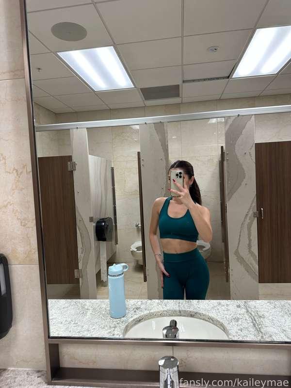 kaileymae image #1