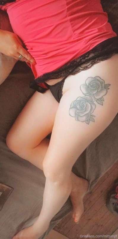 definitely need more leg tattoos 🙈